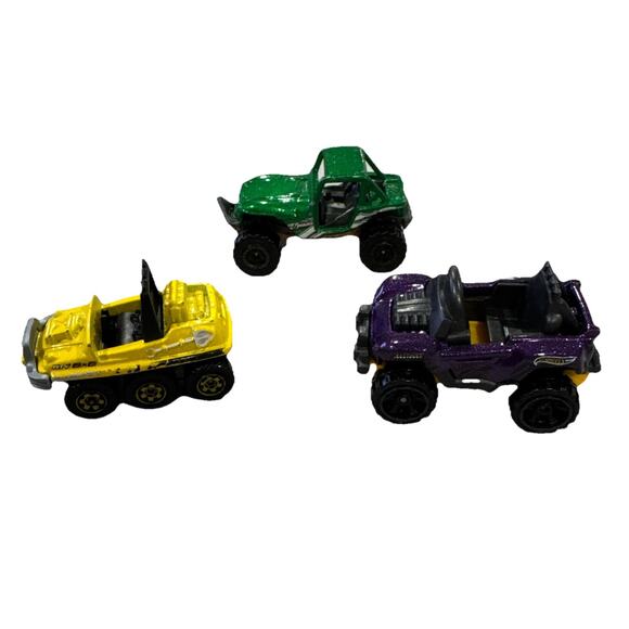 Lot Of 3 Matchbox Hot Wheels Die Cast Cars Toy Cars Vehicles Colorful - Picture 2 of 9